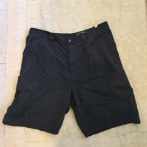 Tommy Bahamas’s key grip shorts
